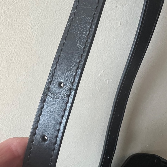 Louis Vuitton Epi GM Bucket Bag - Picture 5 of 13